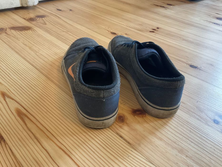 Buty nike sb granatowe rozm 38,5