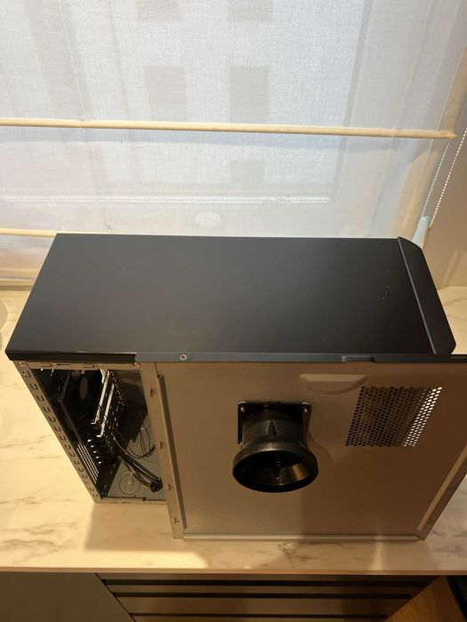 Obudowa Cooler Master - 5 zatok 5.25" + napęd DVD-RW