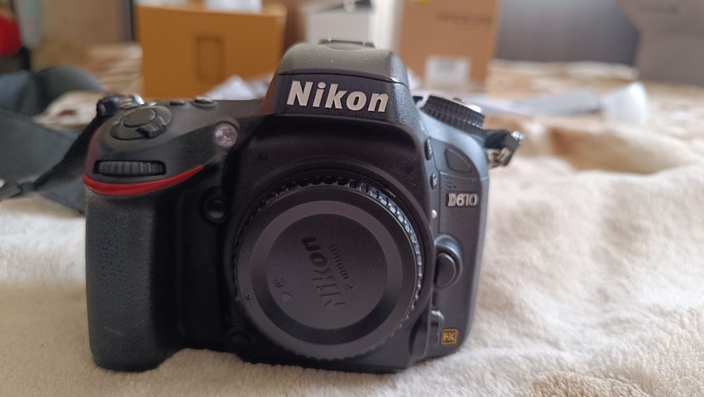 Продаю  дзеркальний фотоапарат Nikon d610