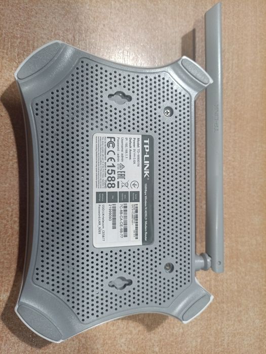 Продам не рабочий роутер