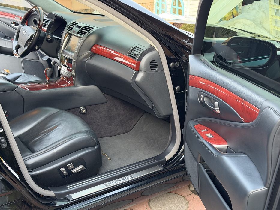 Продам Lexus LS460 L OTTOMAN 2007