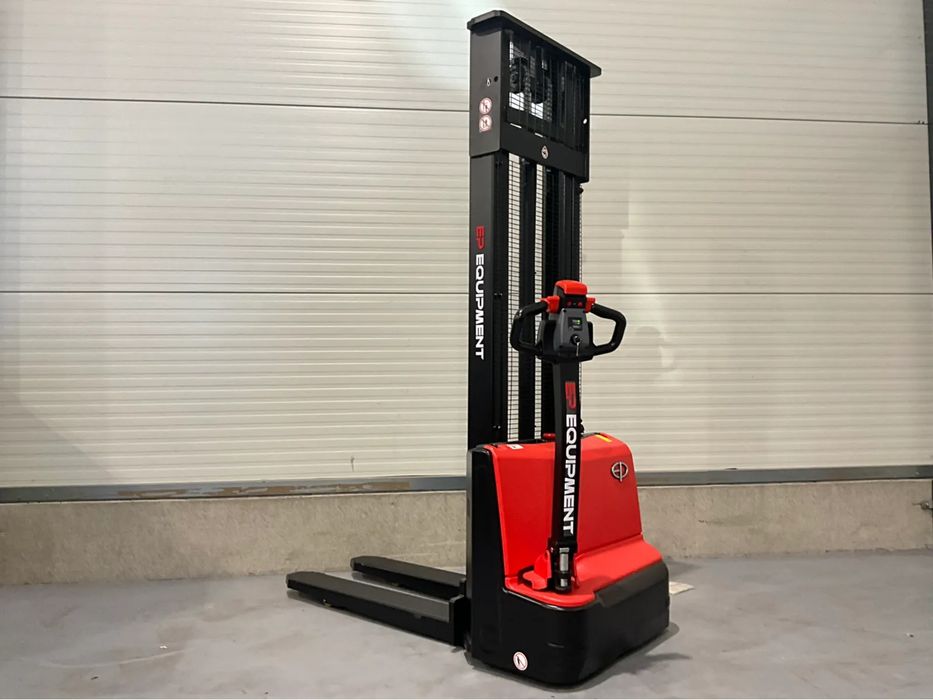 Empilhador / Porta Paletes / Stacker EP 1500kg  ,Elev. 3,60 MT  , Bat.Litio , Novo 2890€+IVA