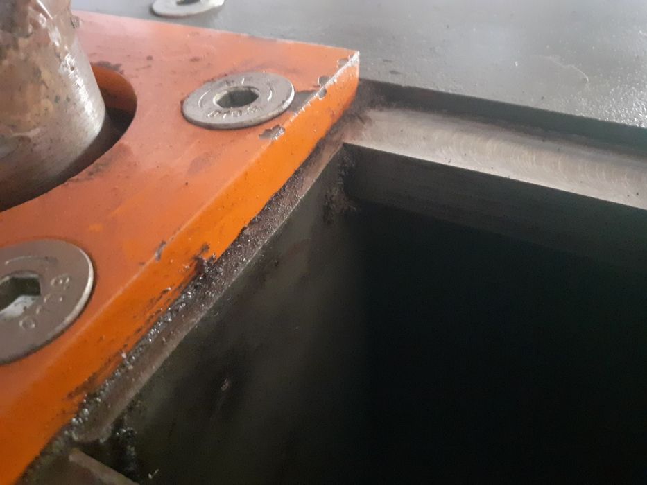 Gientarka do rur i plofil