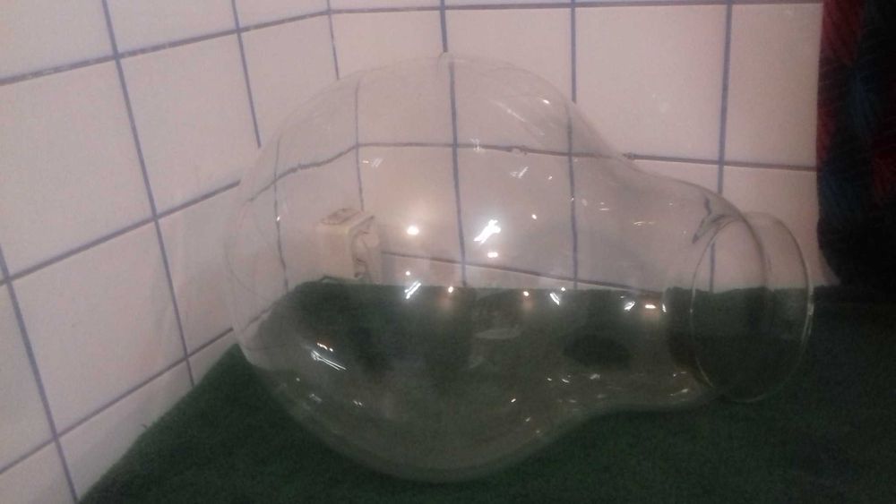 Szklany klosz do lampy w kształcie żarówki