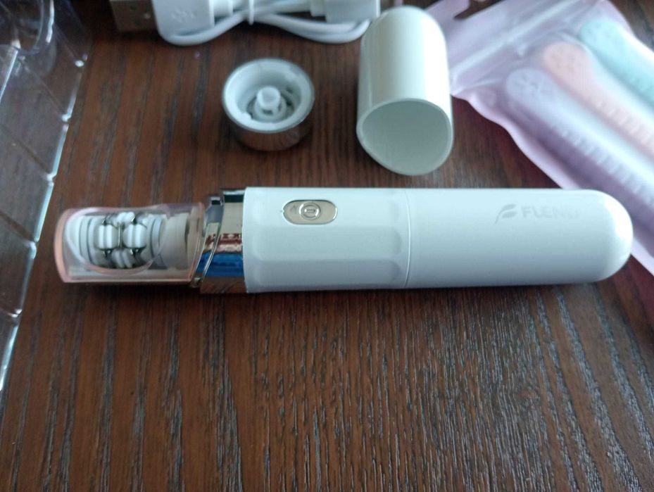 Depilador Elétrico Flend SF-3306 (Branco) + Kit Sobrancelhas