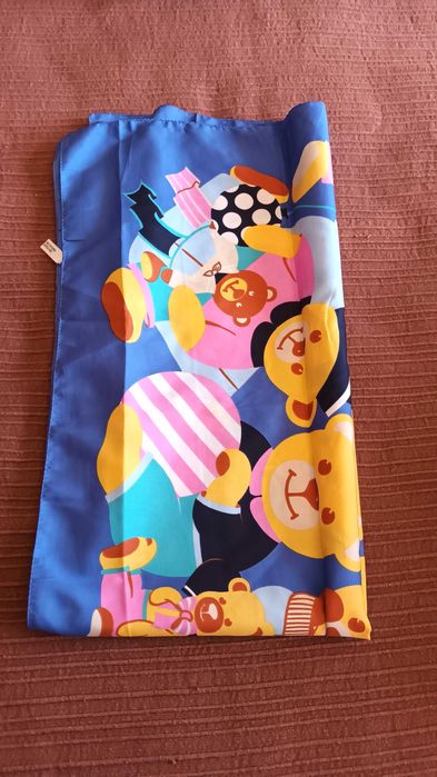 Lenço colorido -novo