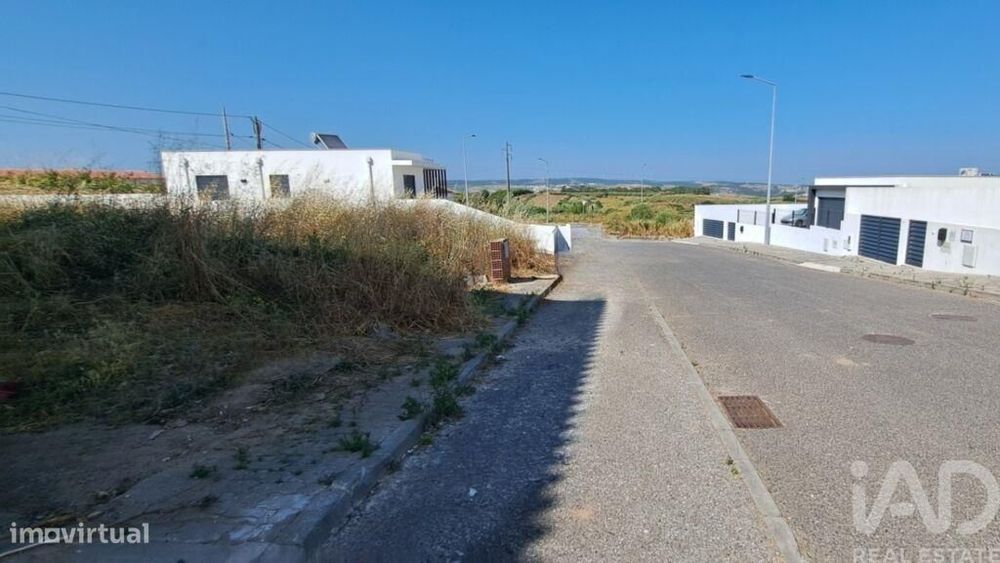 Terreno em Lourinhã e Atalaia de 224,00 m2