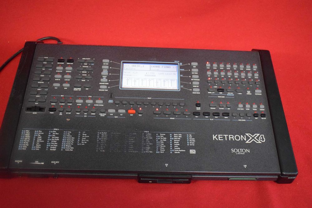 Caixa de ritmos - Módulo ketron X4 Solton