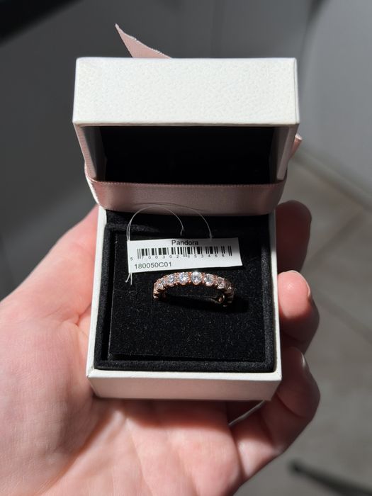 Каблучка Pandora