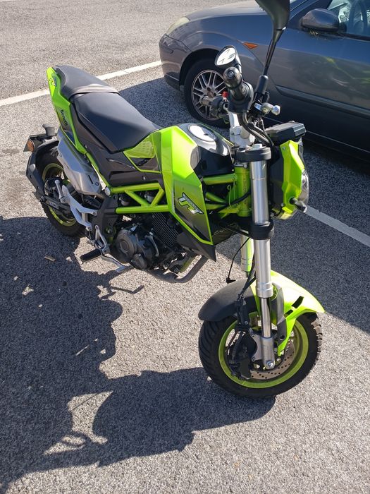 Benelli TNT 125 2021