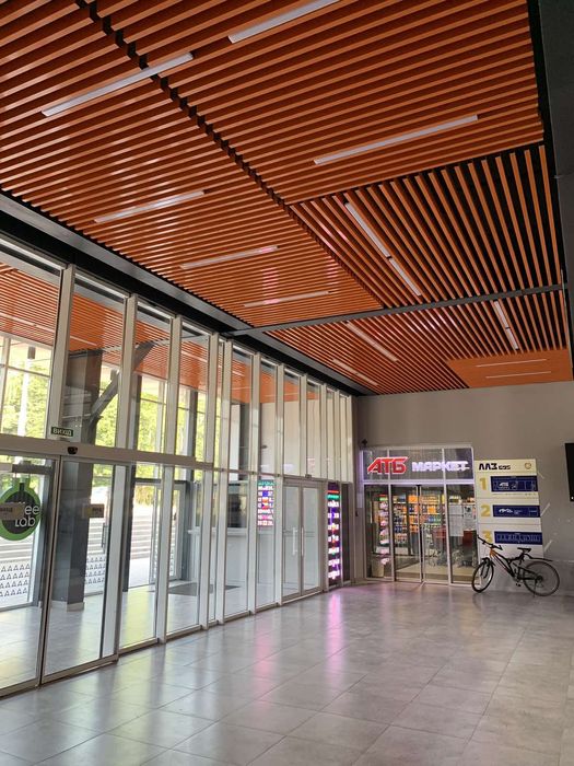 Грильято - Армстронг - Кубоподібна рейкова стеля