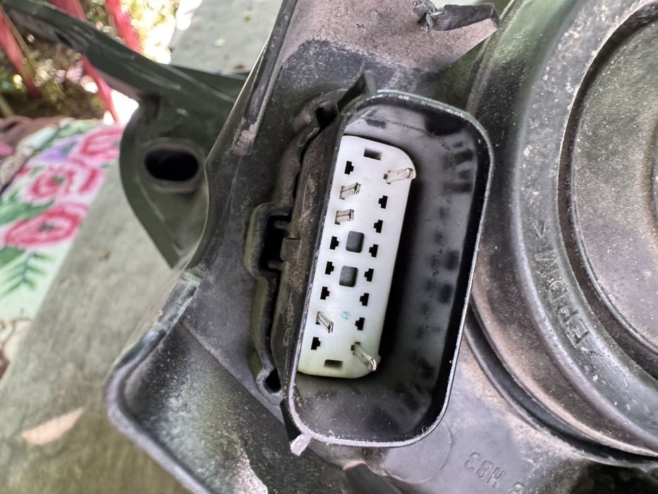 Фара ліва  Ford EcoSport