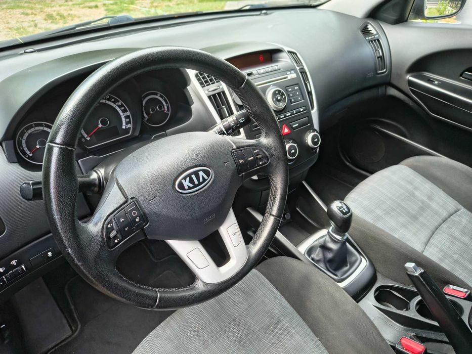 Kia cee'd 1.4 benzyna 2009r