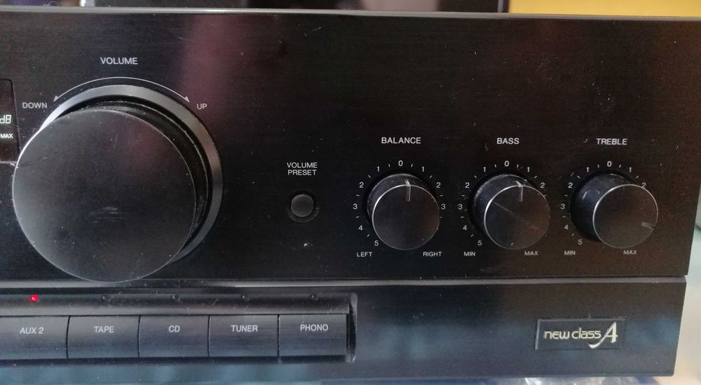 Amplificador Technics SU-X302, com módulo bluetooth interno