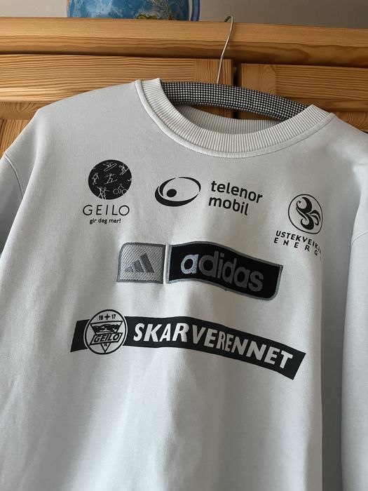 Bluza jasnoniebieska marki adidas oversize