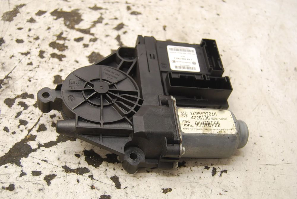 SILNICZEK SZYBY LEWY PRZÓD PRZEDNIE 1K0959701M VW GOLF V JETTA TOURAN 1K0959701AC 1K0959701B 1K0959793N