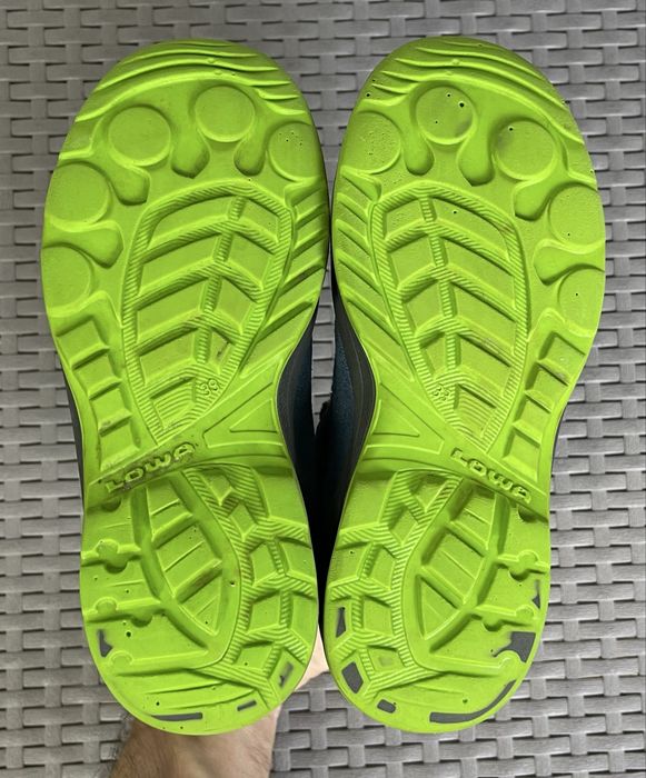 Lowa gore-tex кроссовки полуботинки 33 размер детские трекинговые