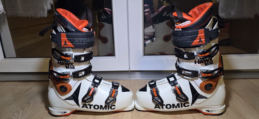 Buty narciarskie ATOMIC Hawx Ultra 130 | Najlżejsze | Rozmiar 28/28.5