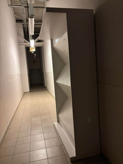 Regał/ekspozytor za darmo