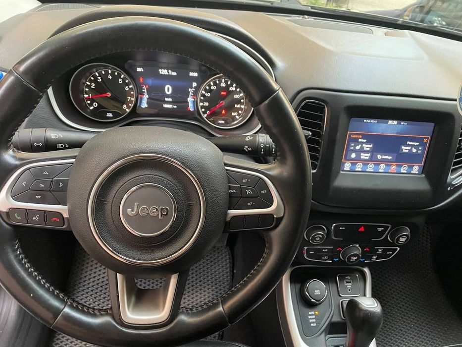 Jeep compass latitude 2018
