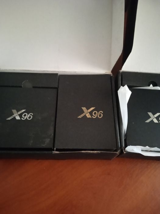Продам Андроид приставку X96.