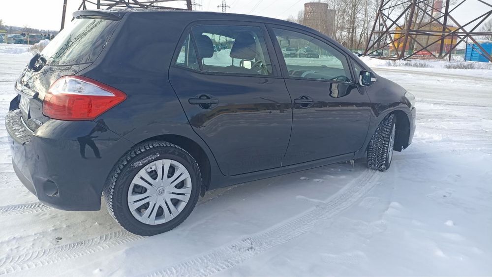 Продам автомобіль Tayota