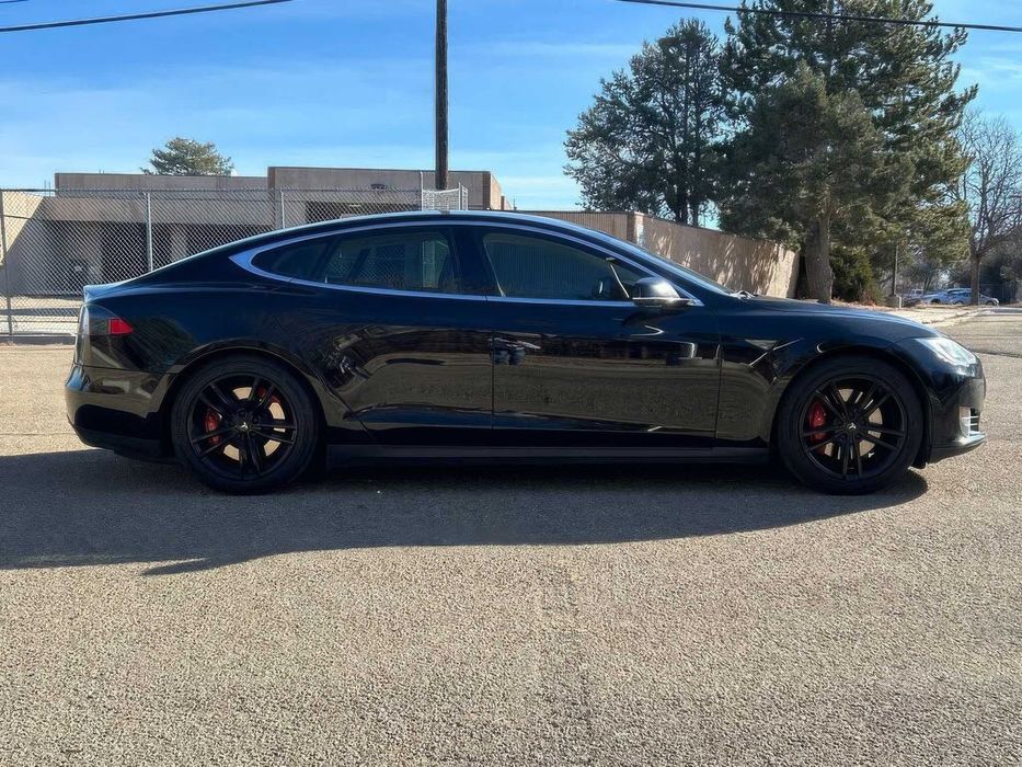 Tesla Model S      2013