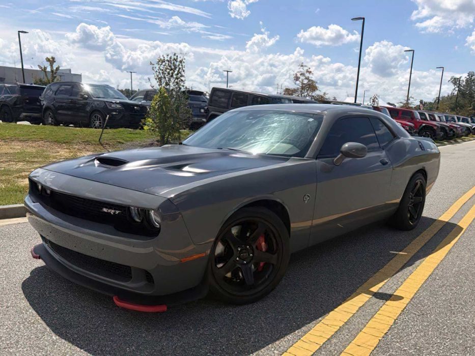 Dodge Challenger      2017
