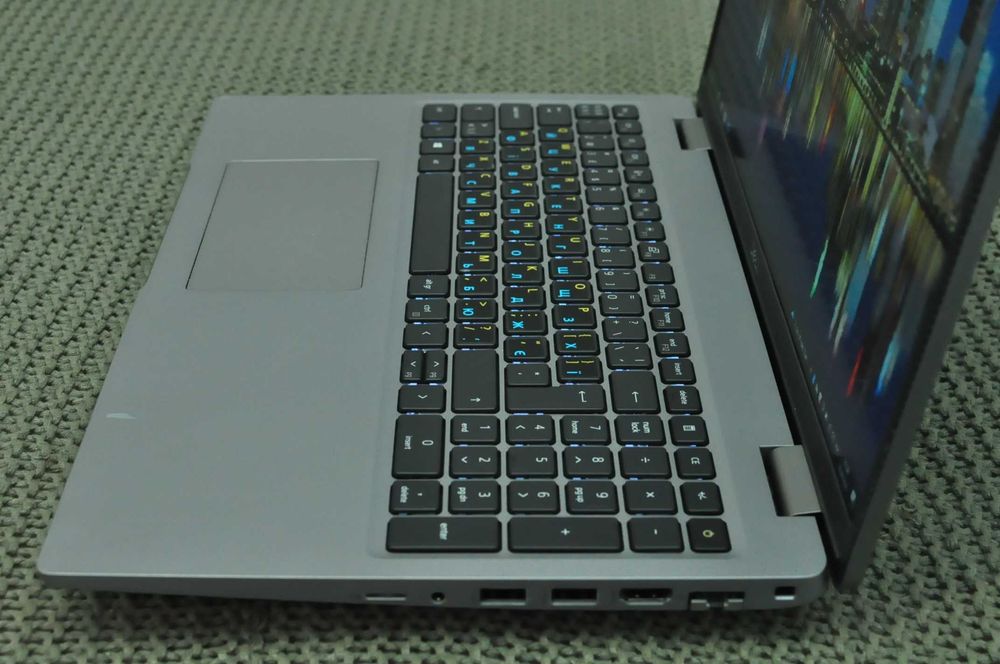 Игровой ноутбук Dell Precision 3560 (Core i7 / 32Gb/ SSD /NVIDIA-2Gb)