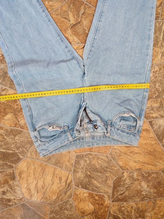 Джинсы женские с бусинками