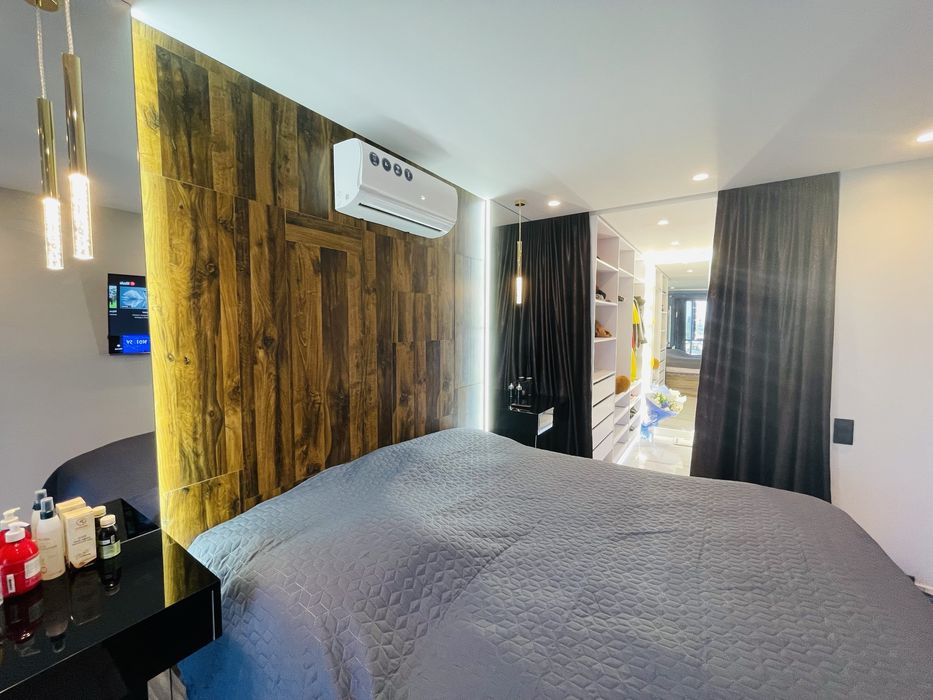 Подобово 2кімн.-LUX VIP рівня в Рівер Парку з видом на Дніпро