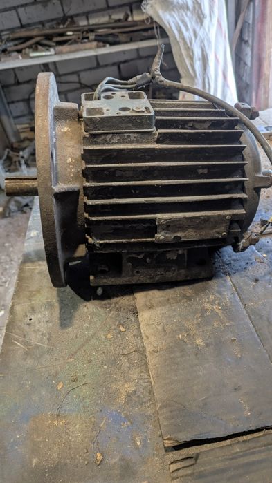 Електродвигун без шильдика