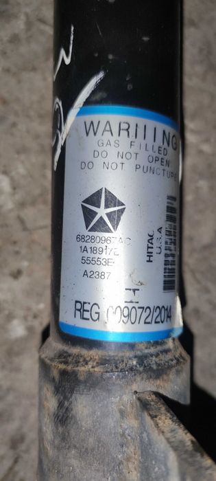 Амортизатор в зборі jeep grand cherokee wk2