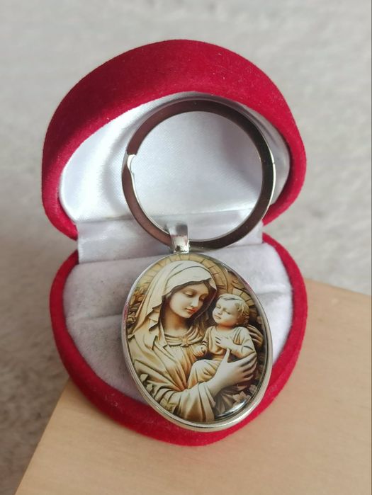 Przepiękny brelok Matka Boska breloczek Jezus brelok Maryja