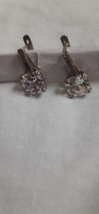 Серги с серебра с большим камнем