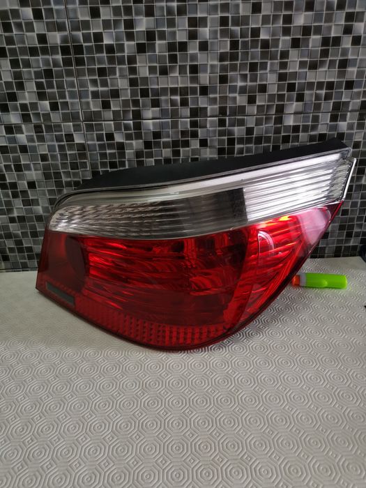 FAROLIN BMW E60 ORIGINAL... lado do pendura