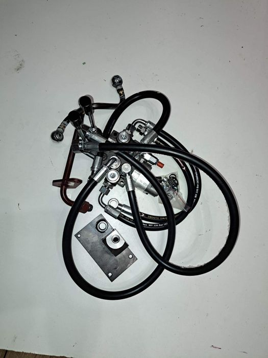 C-360 Rozdzielacz, dwu sekcyjny, sekcja pływająca zestaw do przeróbki.