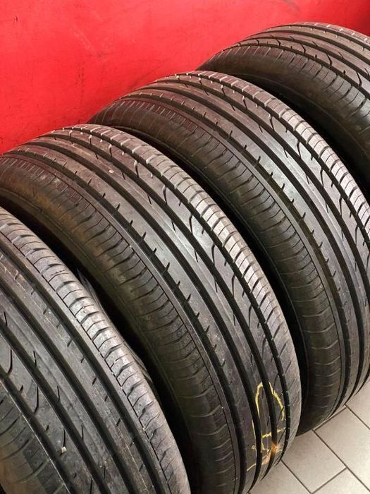 4 Pneus 215/55/18 continental com mais de 95% de piso