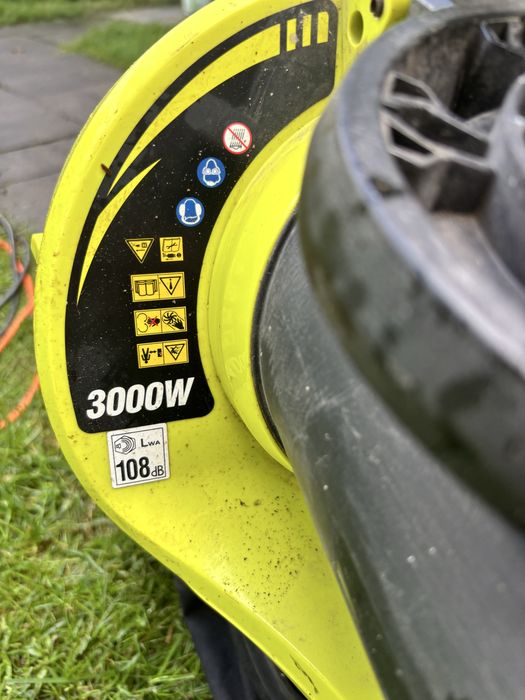 Odkurzacz dmuchawa do liści RYOBI