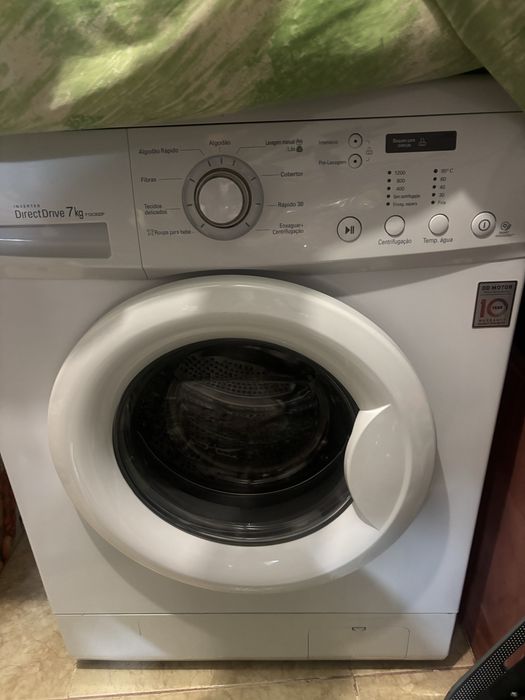 Máquina de lavar roupa LG 7kg Direct Drive [MUITO BOM ESTADO]