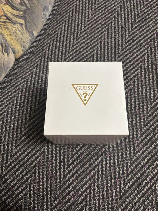 Часы Guess наручные  оригинал