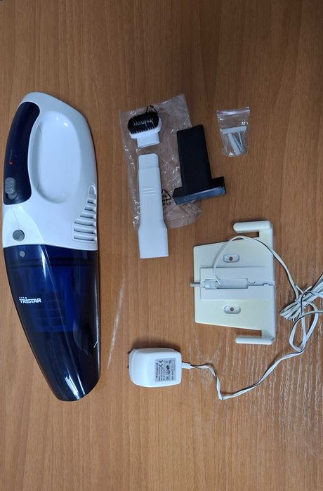 Mini Aspirador TRISTAR KR-2176 com acessórios