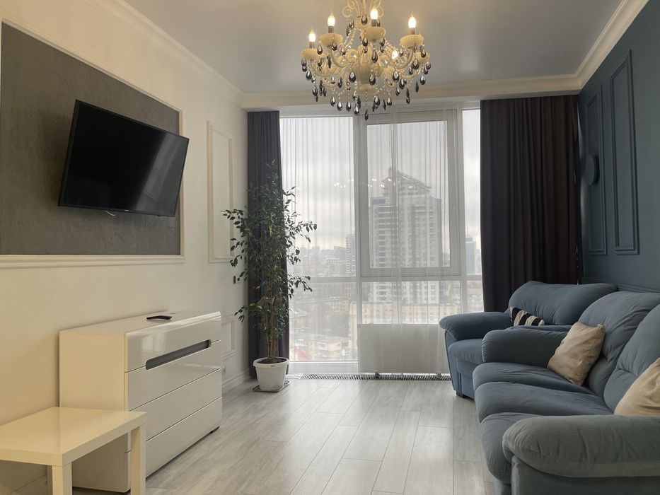 Квартира подобово, погодинно 2 кв у центрі міста Мост сіті