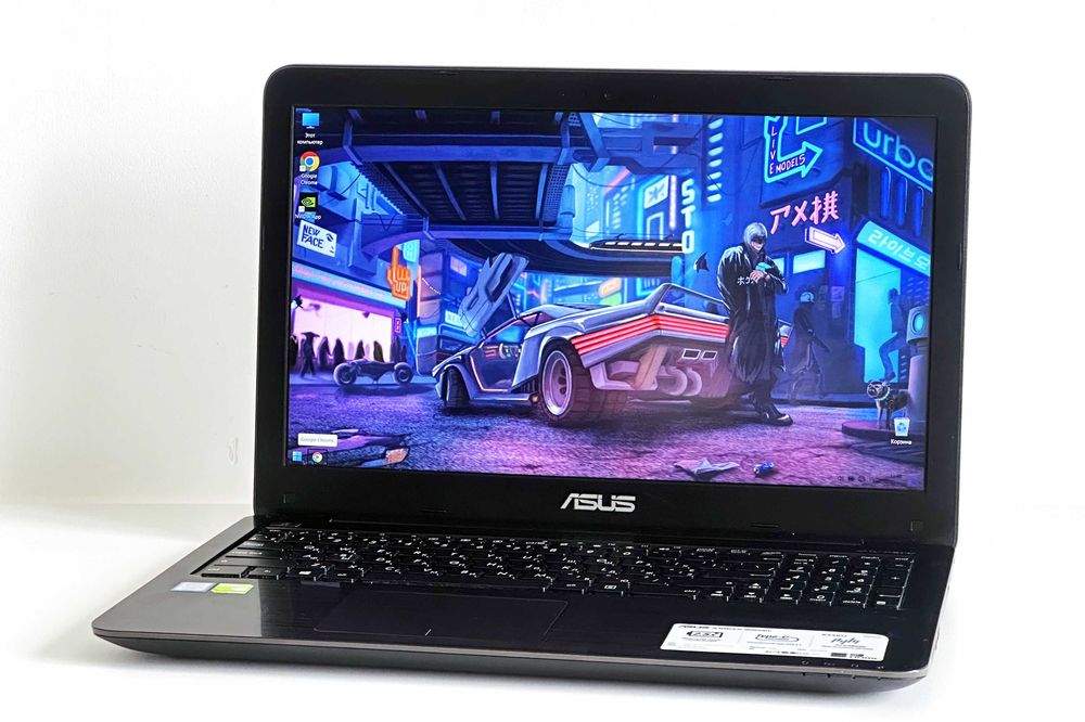 Ігровий ноутбук ASUS (15.6", Core i5, 8/512ГБ, 2 відеокарти, 4 години)