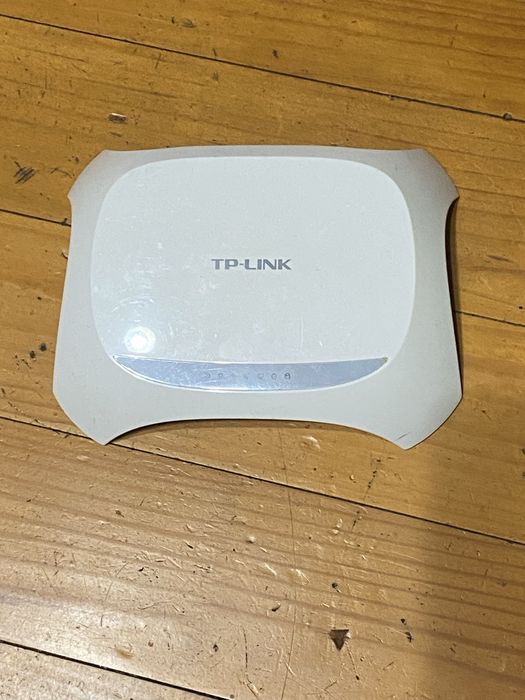 Продам маршрутизатор ТР-Link TL-WR720N