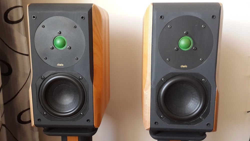 Колонки Chario Constellation Lynx + стійки  , дизайн Sonus Faber