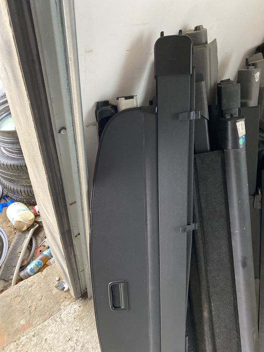 Шторка багажника audi q7 2005-2015рік