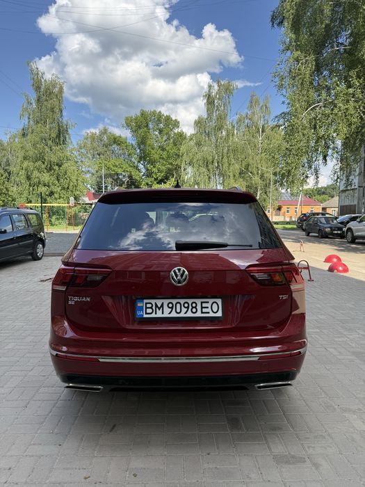 Volkswagen Tiguan Allspace R-Line 2.0 бензин 2018 року