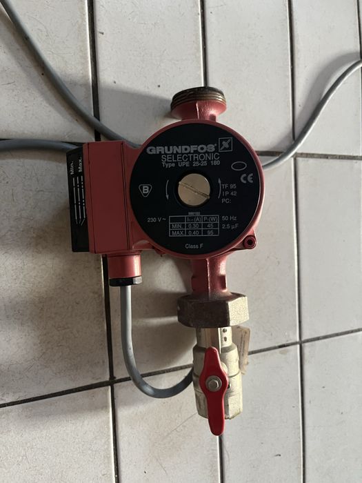 Pompka Grundfos PS 25-40