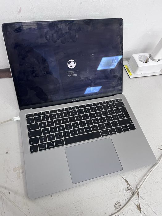 Mackbook Air A1932, 2019, запчастини
